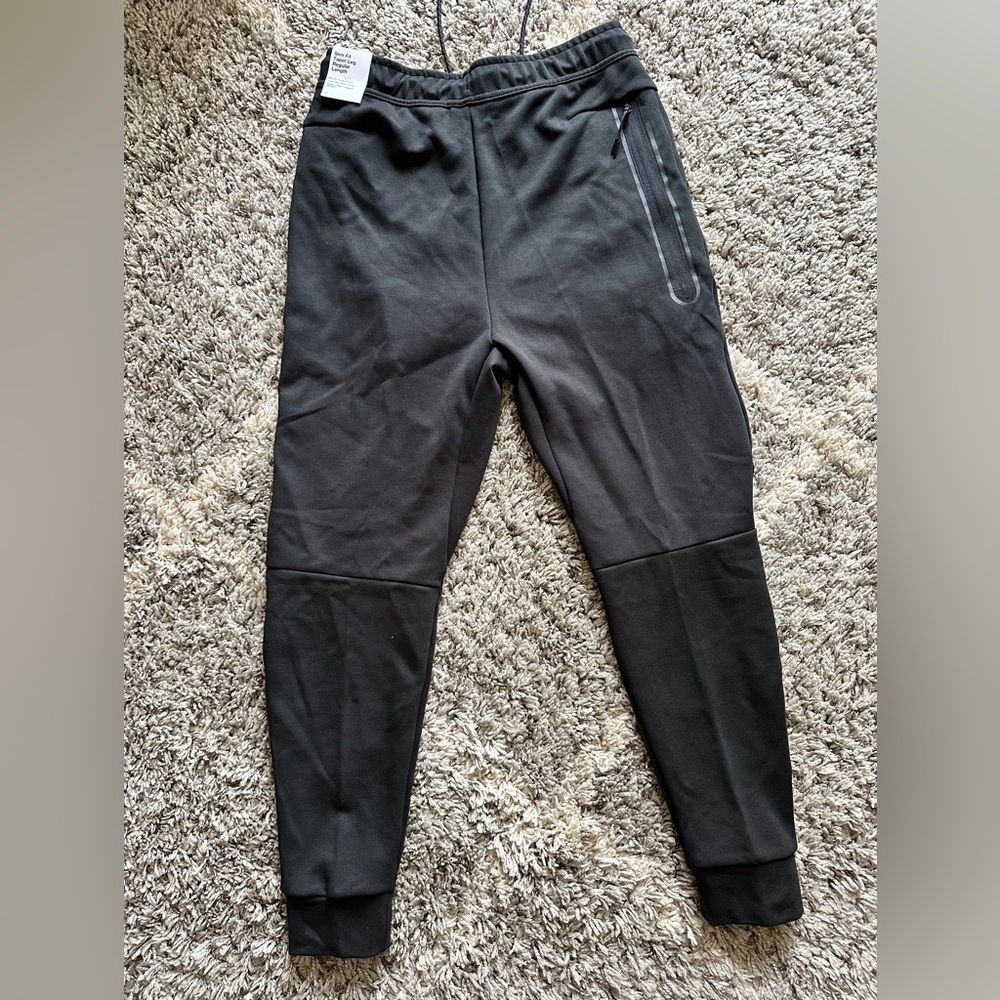 Nike Tech Fleece Jogger pants - Picture 3 of 5